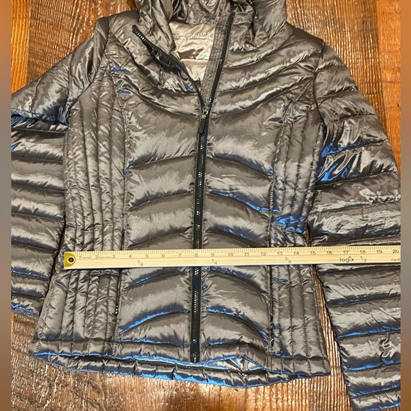 ANDREW MARC premium down packable jacket coat, puffer. Size small S - Picture 6 of 8
